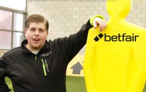 Betfair осуществила мечту голландского мастера штрафных ударов