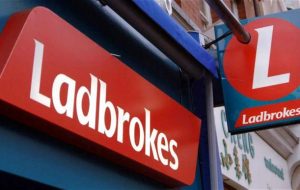 Акции Ladbrokes стремительно возрастают в цене